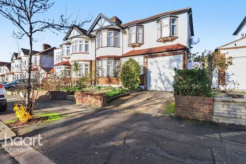 undefined, Worcester Gardens, ILFORD