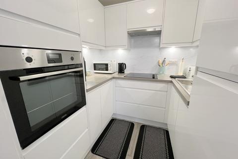 undefined, Whitefield Road, New Milton, Hampshire. BH25 6DG