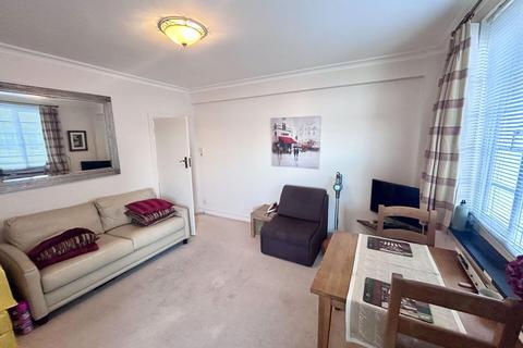 undefined, The Parade, Cowes