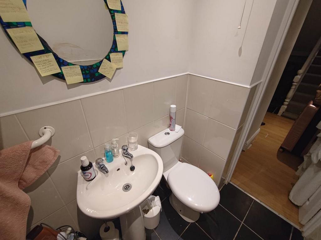 Bathroom (2)