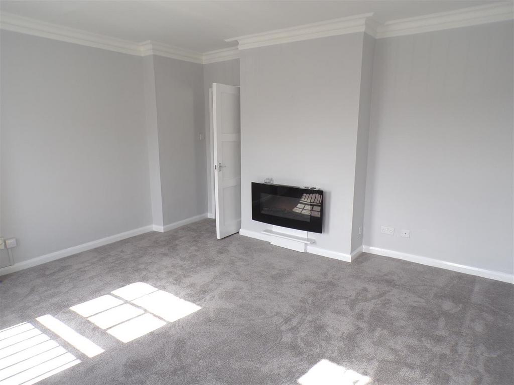 Lounge.JPG