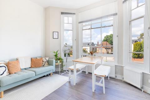 undefined, Grand Drive, London, SW20