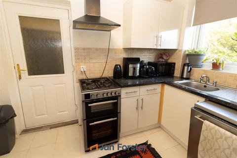 2 bedroom semi-detached house for sale, St. Cuthberts Road, Wallsend