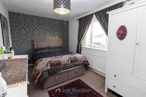 2 bedroom semi-detached house for sale, St. Cuthberts Road, Wallsend