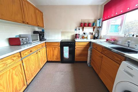 undefined, Pine Close, Street