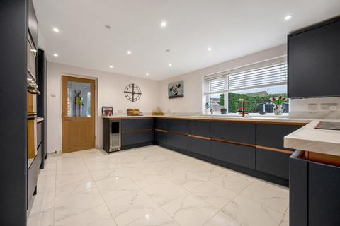 5 bedroom detached house for sale, Balmoral Road, Oakham
