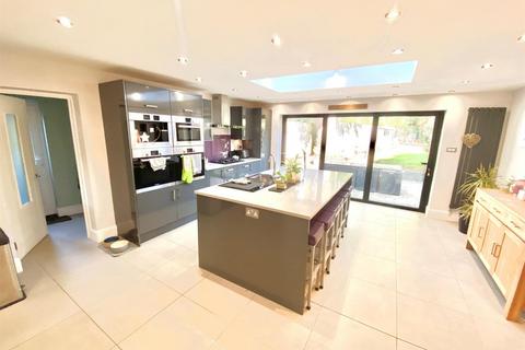 undefined, Clive Close, Potters Bar EN6