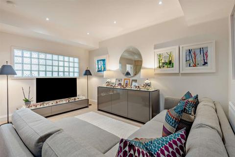 2 bedroom duplex for sale, The Street, Bearsted, Maidstone