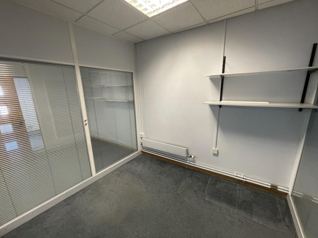 8  Medium  T202506261221.jpg