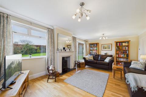 4 bedroom detached house for sale, Aston Hall Drive, North Ferriby