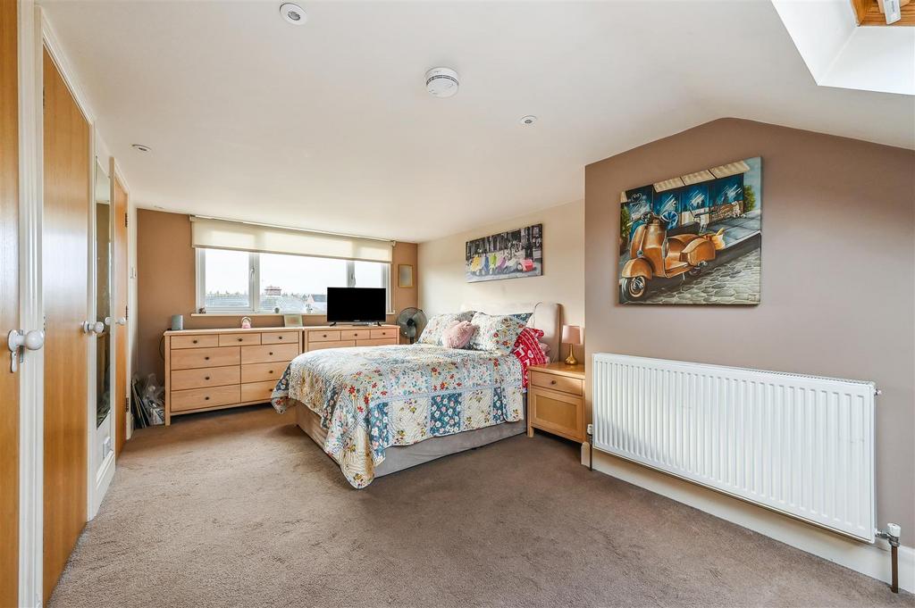 Master Bedroom.jpg
