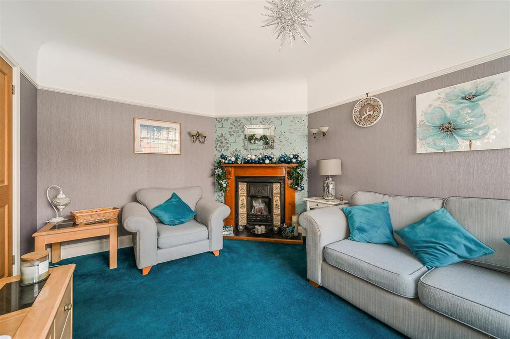 Sitting Room.jpg