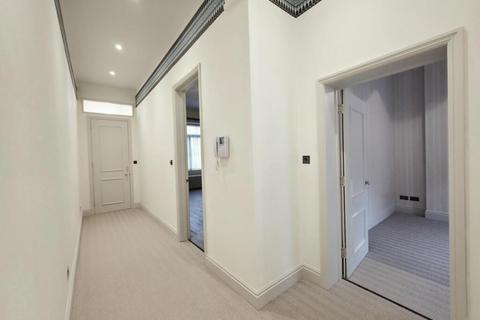 undefined, Sussex Gardens, Paddington, London, W2