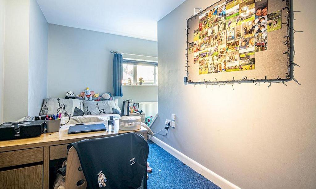 Bedroom 5.JPG
