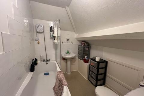 2 bedroom maisonette to rent, Wendlo Cottages, Bognor Regis