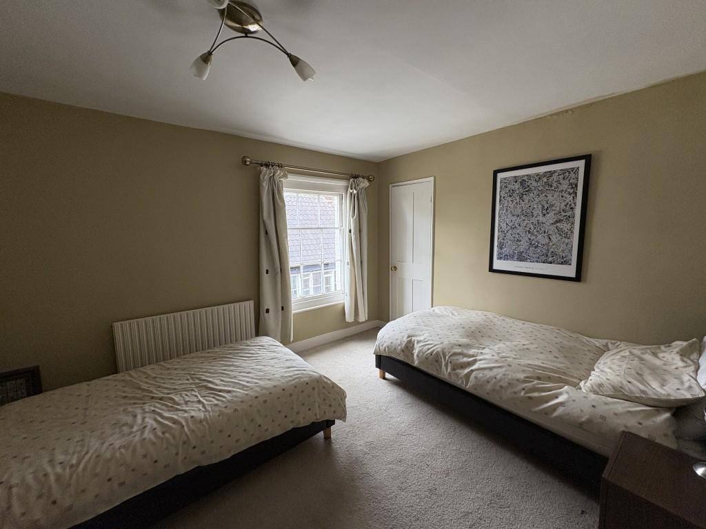 17 T202509221151.jpg