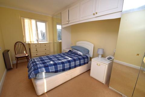 1 bedroom apartment for sale, Larchwood, Cheadle