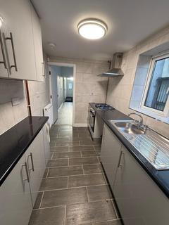 3 bedroom terraced house to rent, Sweetman Street, Wolverhampton WV6