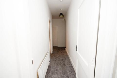 2 bedroom flat to rent, Osborne Avenue, South Shields