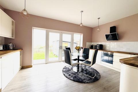 3 bedroom detached house for sale, Beaumont Street, Emley, Huddersfield HD8 9RN