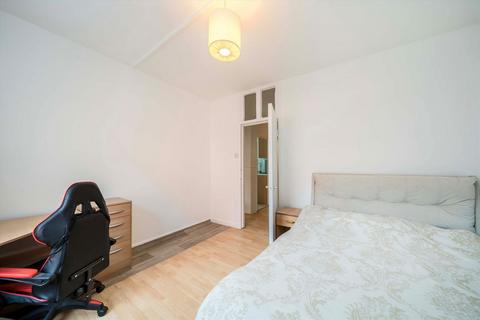 3 bedroom flat for sale, Chalton Street, London NW1