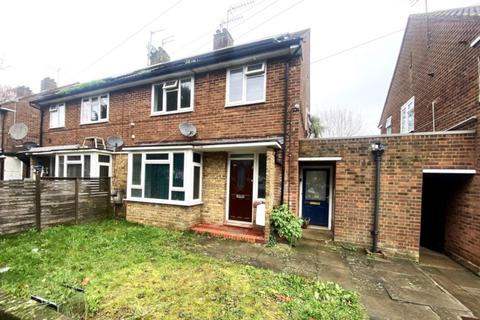 undefined, Darwin Drive, Southall UB1