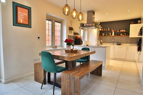 undefined, Snowdrop Close, Walton Cardiff, Tewkesbury