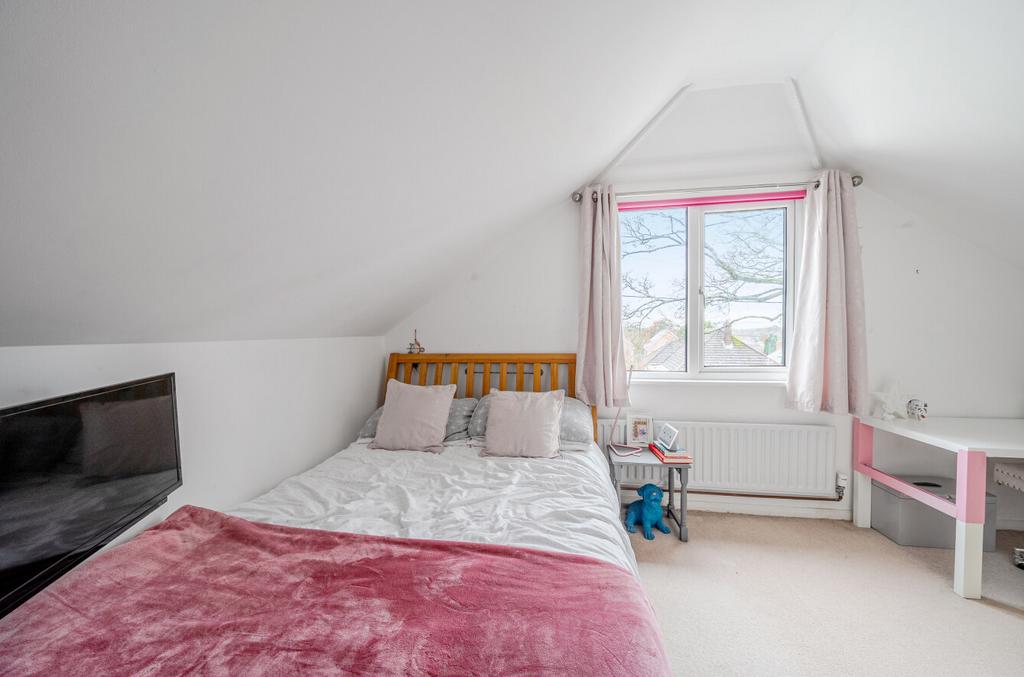 1387030 24 693183...