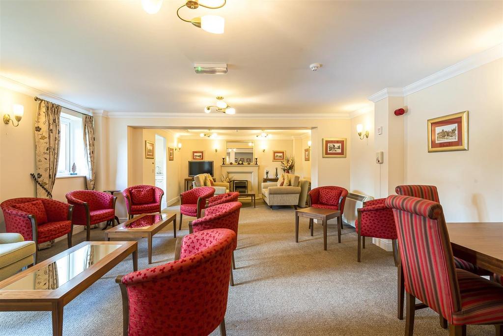 Communal Lounge.jpg