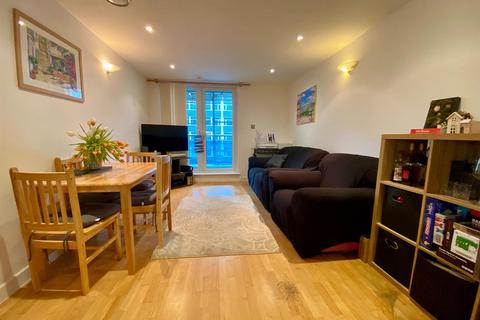 2 bedroom apartment to rent, Platinum House, Harrow HA1 2EX