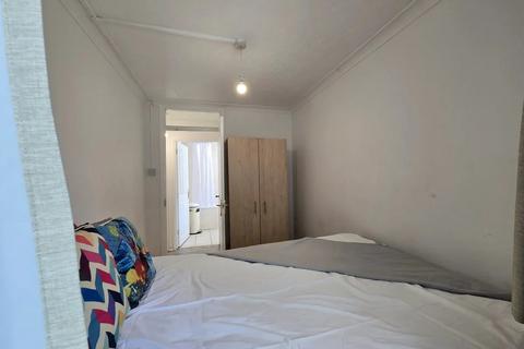 undefined, St. Ann's Road, London N15