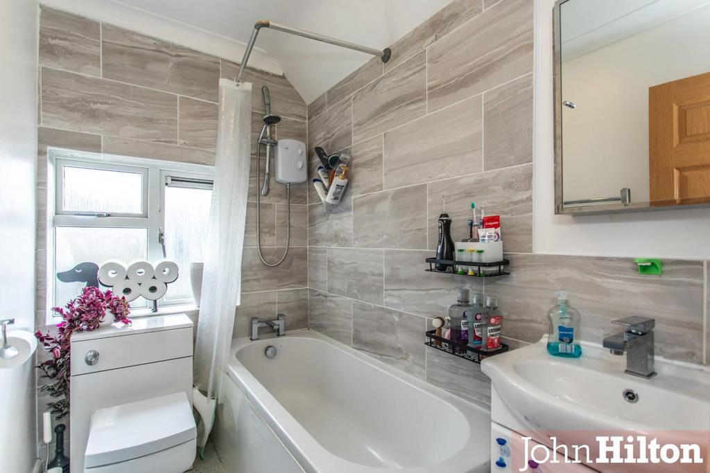 Sandhurst Avenue33.jpg