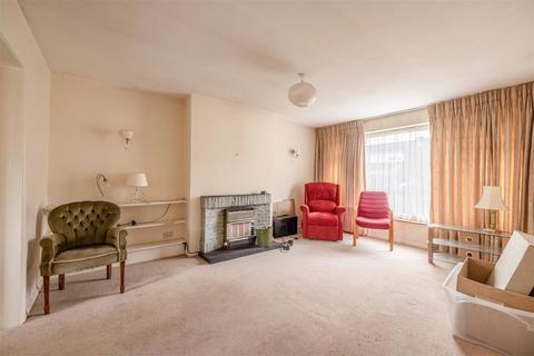 undefined, Stewart Close, Fifield, Maidenhead