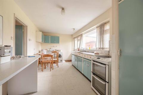 undefined, Stewart Close, Fifield, Maidenhead