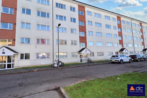 2 bedroom flat for sale, Byron Way, Northolt, UB5 6AZ
