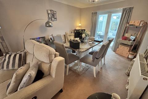 2 bedroom bungalow for sale, Ashton Avenue, Knott End on Sea FY6