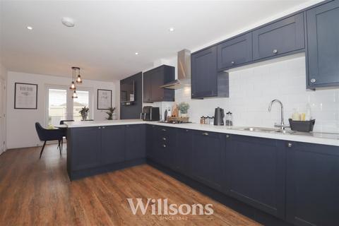 4 bedroom detached house for sale, Dales Avenue, Mablethorpe