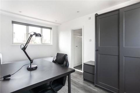 undefined, Elmside, Guildford, Surrey, GU2