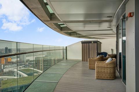 undefined, Crossharbour Plaza, Arena Tower, E14