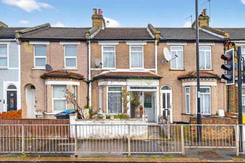3 bedroom terraced house for sale, Mitcham Road, Croydon, Surrey