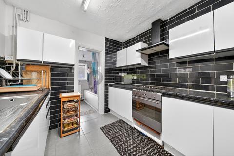 3 bedroom terraced house for sale, Mitcham Road, Croydon, Surrey