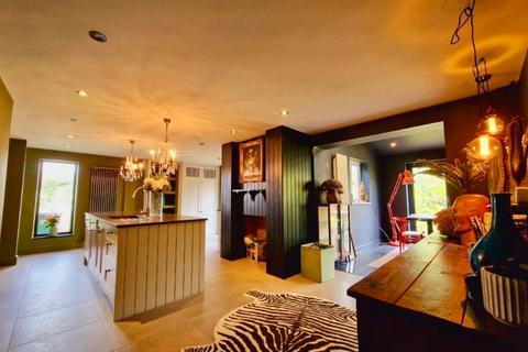 4 bedroom detached house for sale, Liden, Swindon SN3