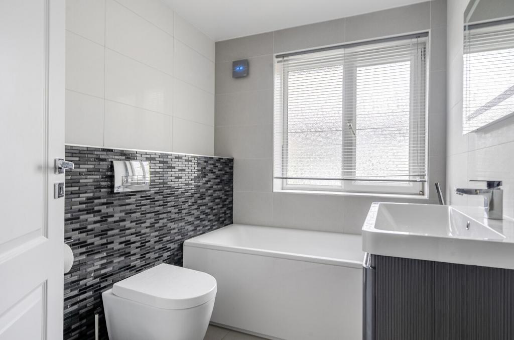 1387732-11-69317a...