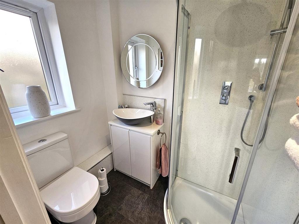 Ensuite.jpg