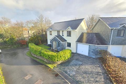 4 bedroom link detached house for sale, Philpott Lane, Tavistock