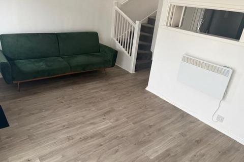1 bedroom house to rent, Rolvenden Place, Tottenham