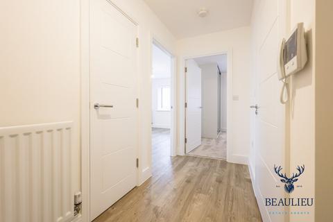 1 bedroom apartment to rent, Beaulieu Park CM1