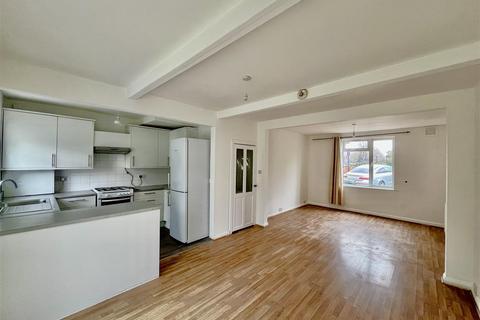 undefined, Westbrook Road, Heston TW5