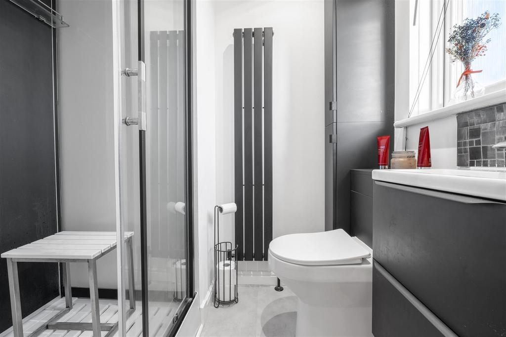 Ensuite.jpg
