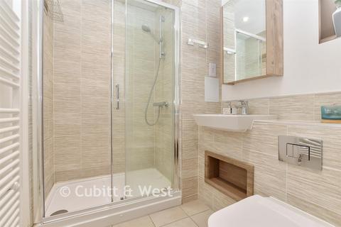 2 bedroom apartment for sale, London Road, Wallington, Surrey